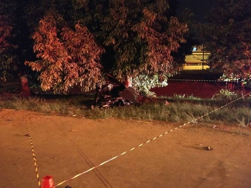 Motorista Morre Após Bater Carro Em árvore Na Br 060 Metrópoles