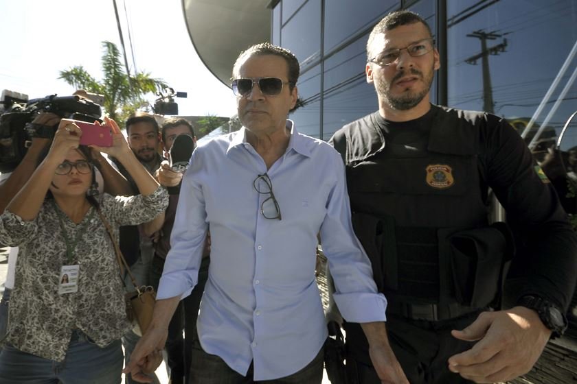 Juiz concede liberdade ao ex-ministro Henrique Eduardo Alves