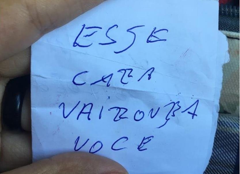 Mãe de menino que escreveu “bilete” faz desabafo após críticas