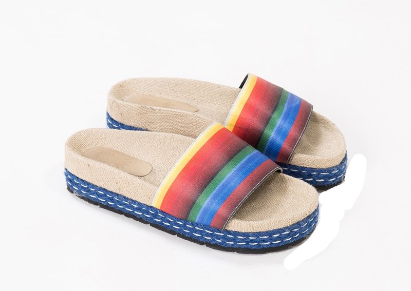 FARM sandália de R$ 379 por R$ 189