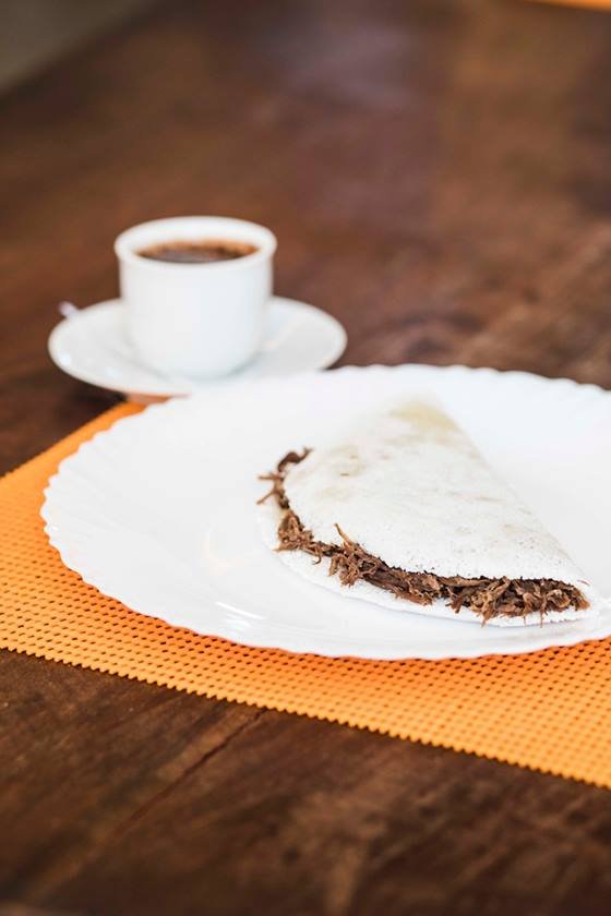 Ê, Goiás! Confira um roteiro com restaurantes que servem boa comida goiana