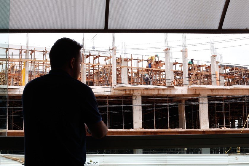 Em Vicente Pires, obra irregular cresce a 300 metros da Administração