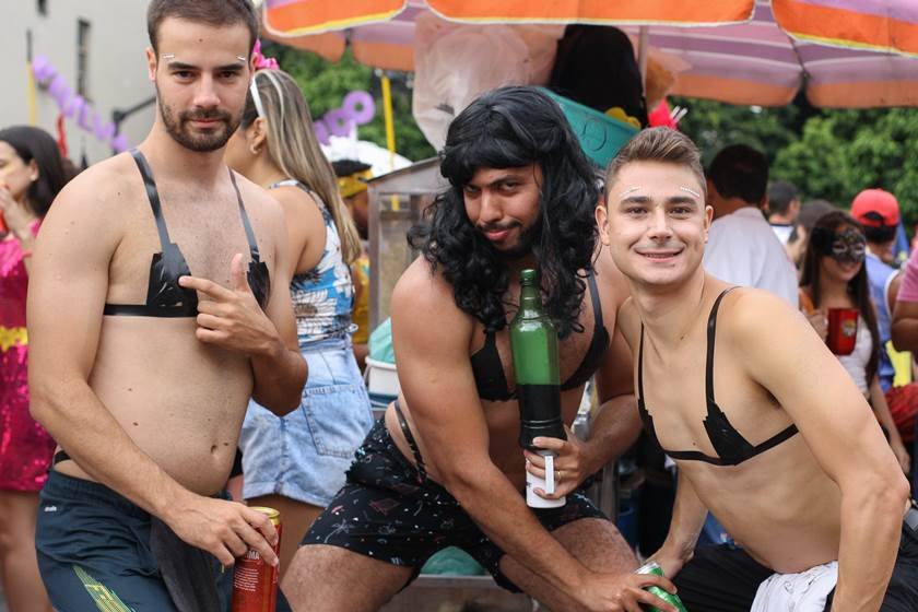 DESFILE DO BLOCO ENTAO BRILHA EM BH