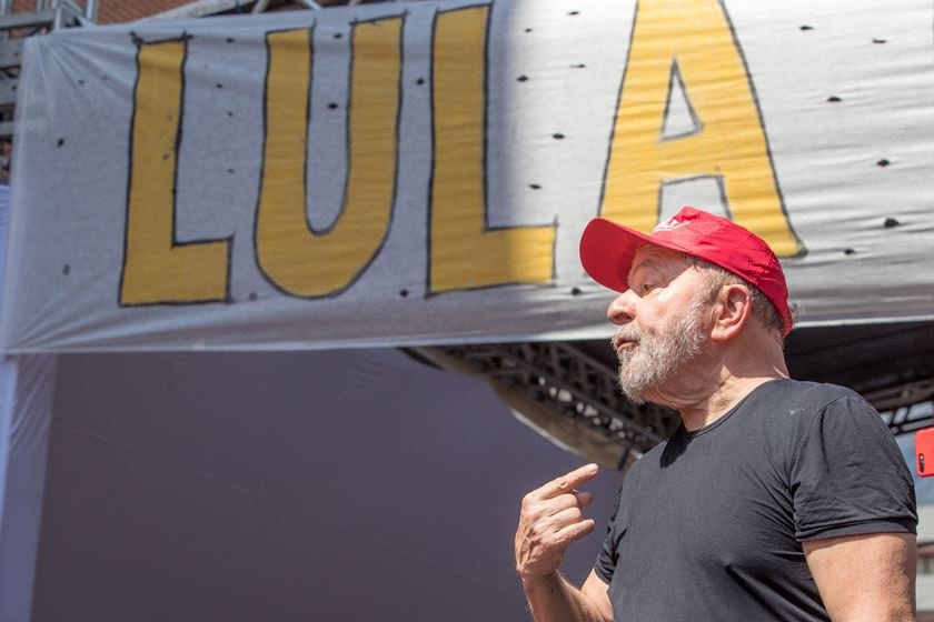 Ministério Público diz ao STJ que Lula tem direito a regime semiaberto