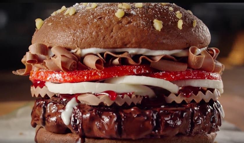 Após polêmica, Burger King muda nome de sanduíche que não tem costela -  País - Diário do Nordeste