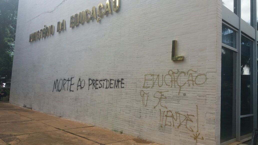 MEC depredado - divulgação PMDF (1)