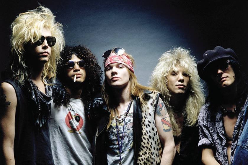 Foto colorida do grupo Guns N' Roses - Metrópoles