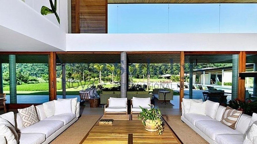 Neymar desembolsa R$ 28 milhões em mansão com heliporto no interior de SP