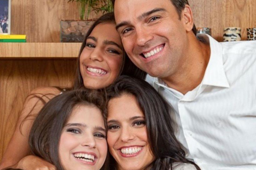 Tadeu Schmidt celebra 20 anos de casado “Passamos a ser um só”