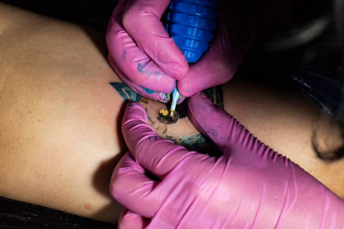 Estúdio de Tatuagem com equipe feminina