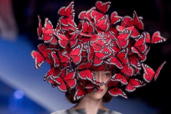 Paris Fashion Week - Spring/Summer 2008 - Ready to Wear - Alexander McQueen - Runway