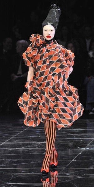 Alexander McQueen: Paris Fashion Week Ready-to-Wear A/W 09