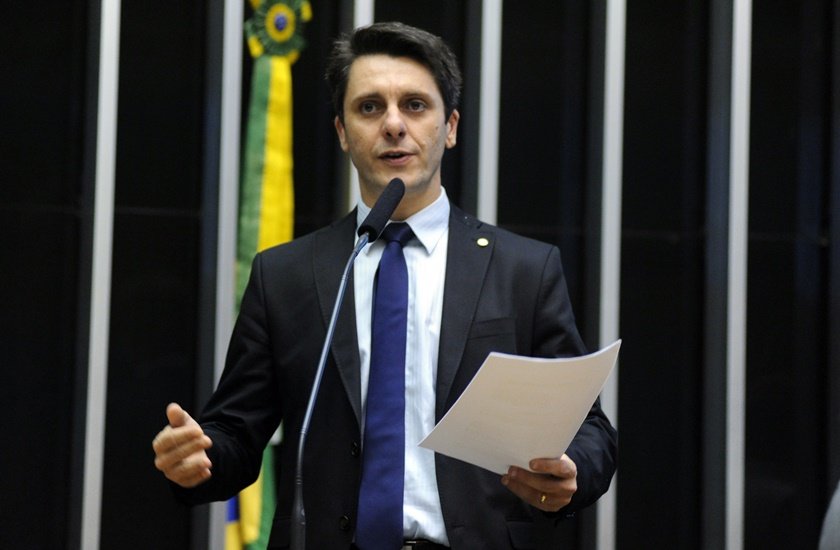 Em foto colorida, o deputado federal Alex Manente, do Cidadania de São Paulo