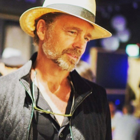 john schneider3