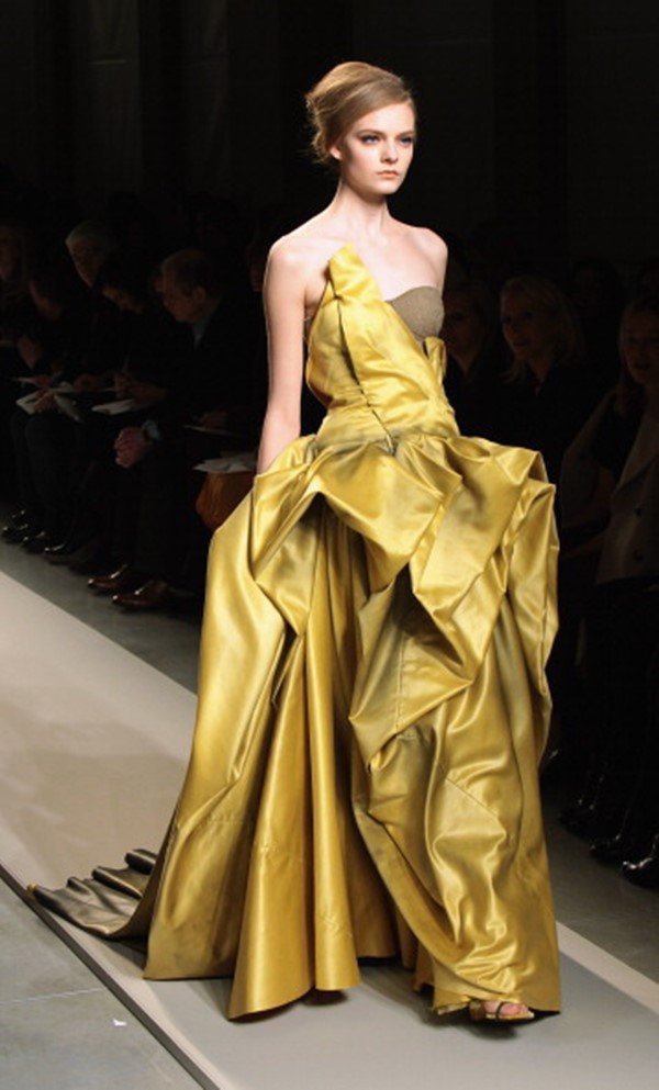 Bottega Veneta: Milan Fashion Week Womenswear Autumn/Winter 2011