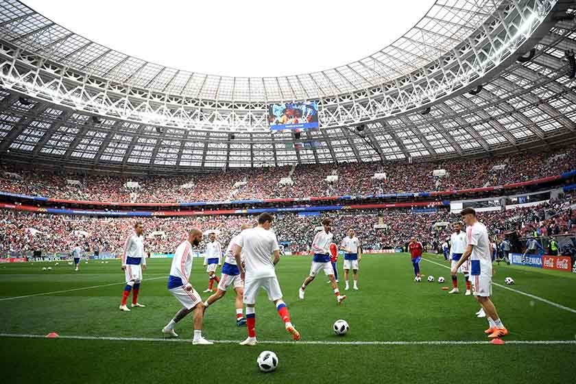 Rússia goleia Arábia Saudita na abertura da Copa, Esportes