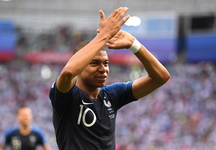 Com Mbappé protagonista, França mira segunda final de Copa consecutiva