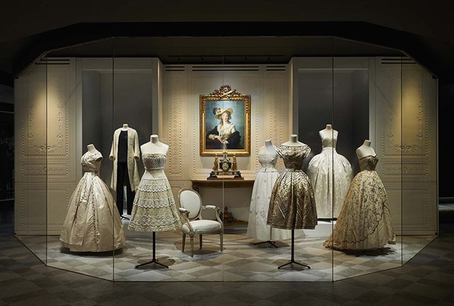 Dior exposição em Paris