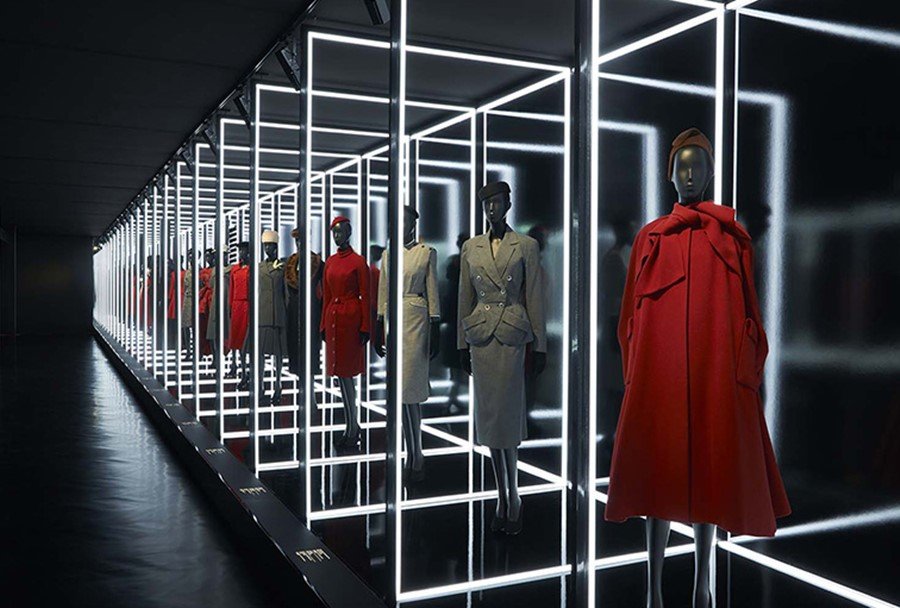 Dior exposição em Paris