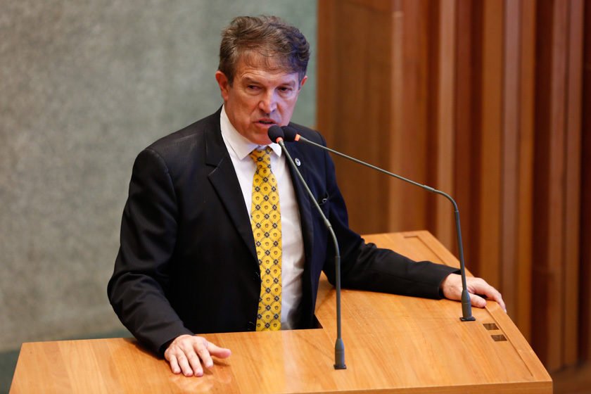 Resultado de imagem para Agaciel Maia e LuÃ­s Miranda tÃªm contas reprovadas pelo TRE-DF