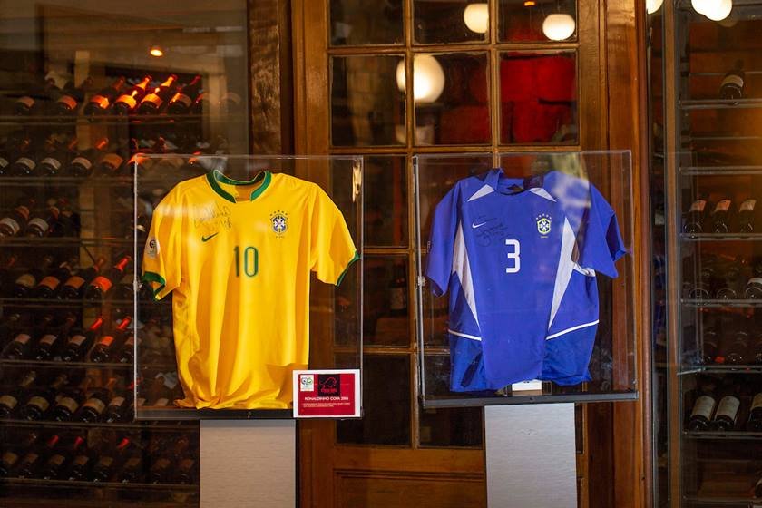 Exposição de camisas relacionadas à copa