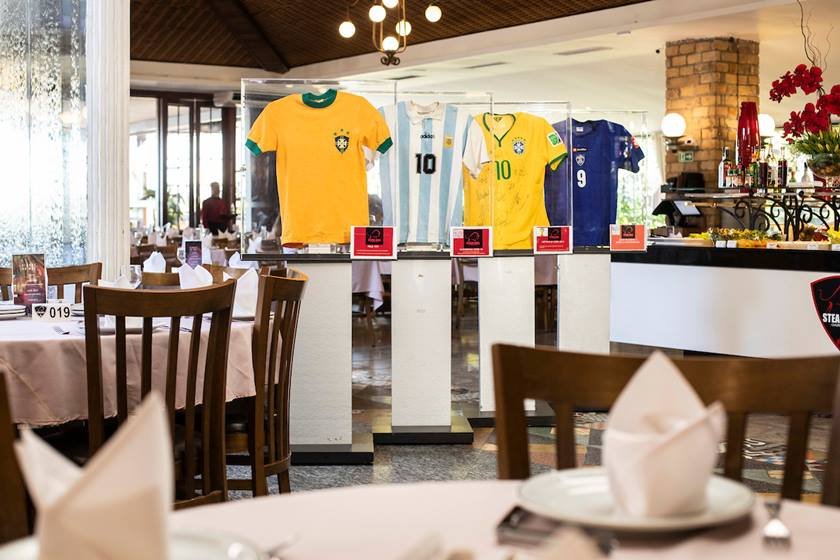 Exposição de camisas relacionadas à copa