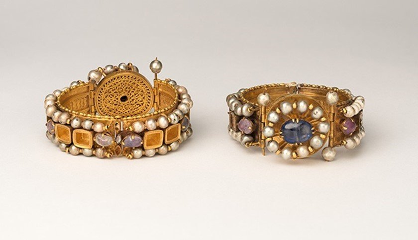 Jewelry: The Body Transformed / The Metropolitan Museum of Art