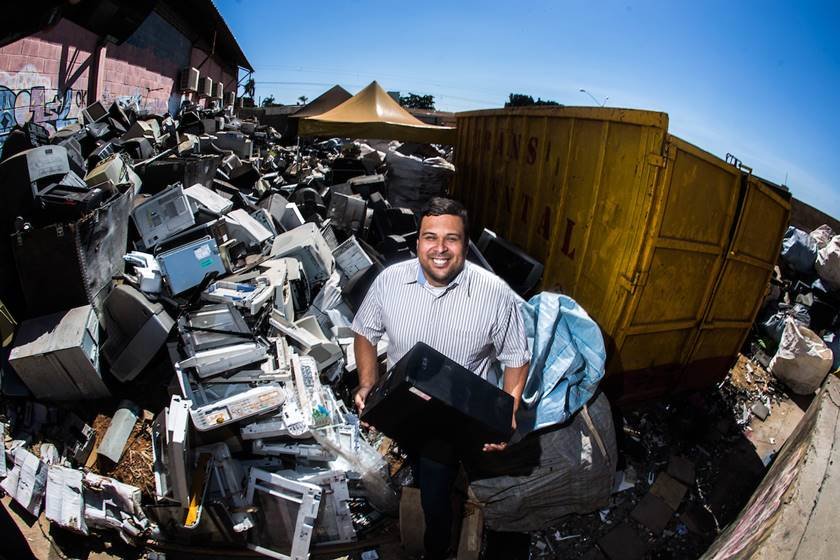 Brasília (DF), 11/07/2018  – Evento: Projeto Programando o Futuro – Reciclagem de lixo eletrônico  Local Quadra 34 Área Especial, lote 2, Estatua B – Valparaíso (GO)   Foto: JP Rodrigues/Metrópol
