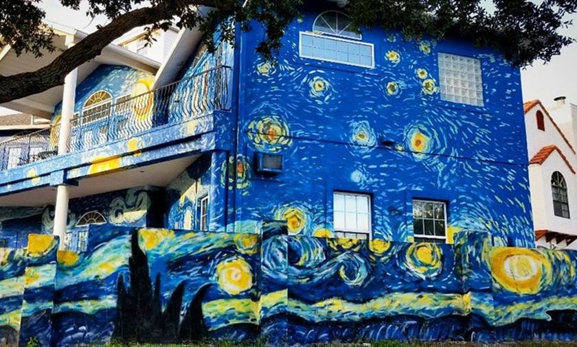 Resultado de imagem para Resultado de imagem para Pais pintam casa estilo Van Gogh para filho autista não se perder