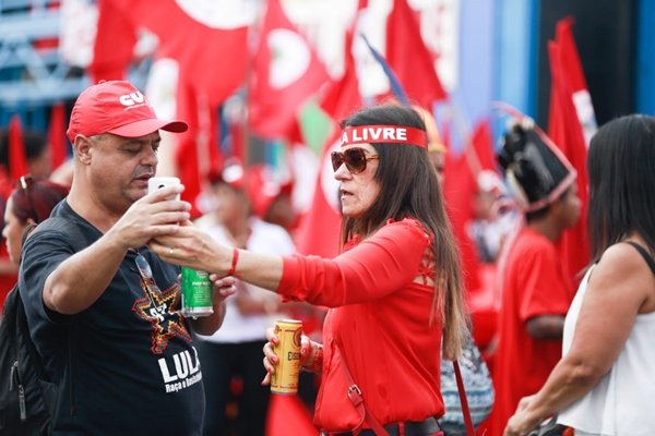 Manifestação pró-Lula (3)
