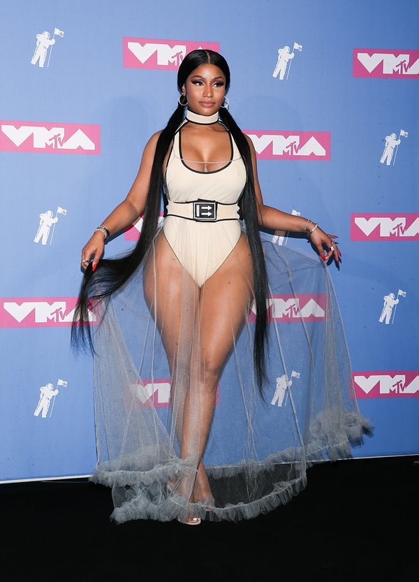 MTV VMA saiba quem errou ou acertou nos looks do tapete vermelho Metrópoles