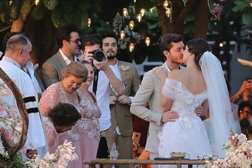 O Casamento De Camila Queiroz E Kleber Toledo Foi Lindo Veja As Fotos