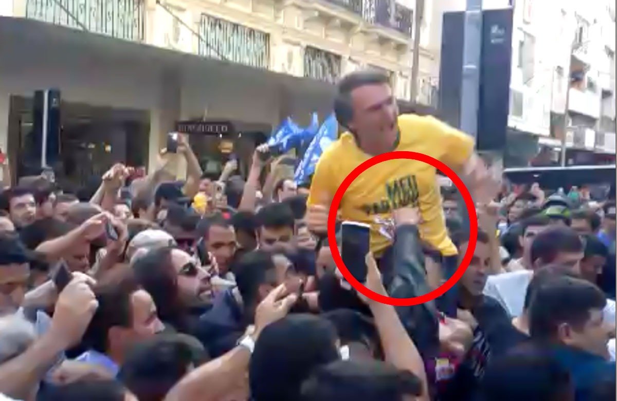 Resultado de imagem para Bolsonaro esfaqueado