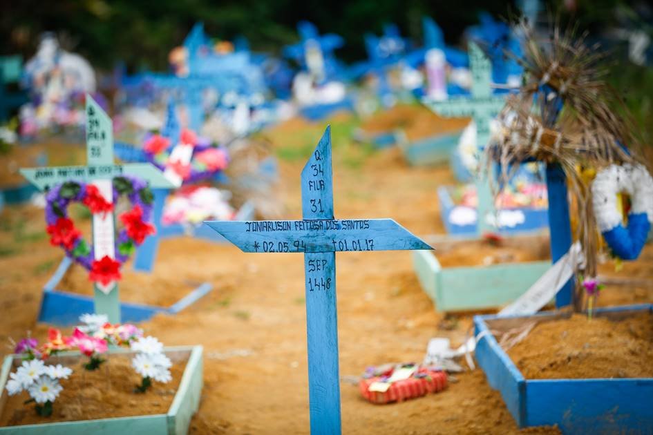 Mortes em presídio de Manaus deixa 56 detentos mortos - Manaus - AM 13/02/2017