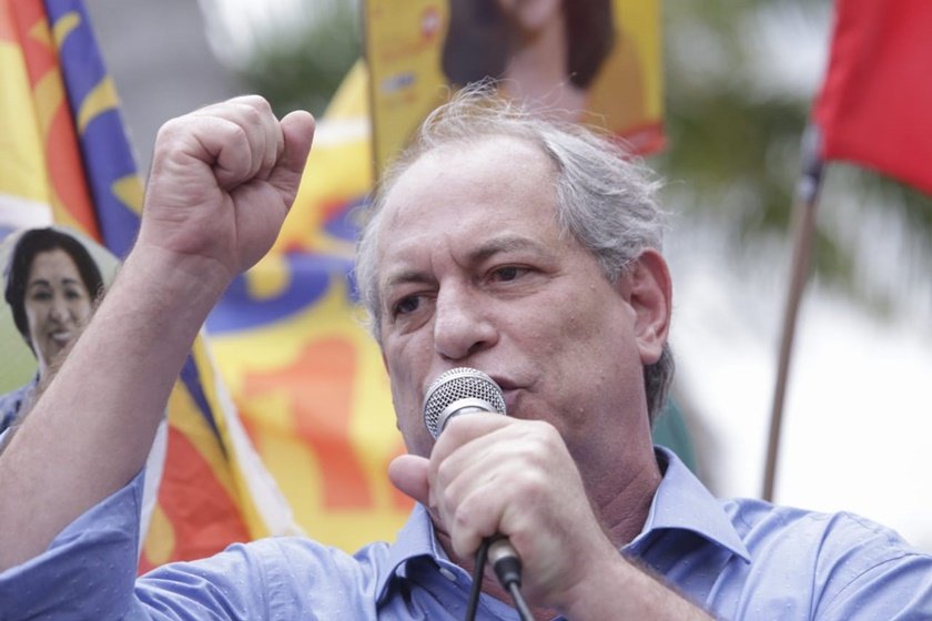 Ciro chama Bolsonaro de bandido e diz que Lula corrompeu a pr pria