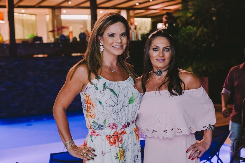 Stella Guerra e Marcelo Chaves celebram a amiga Carla Lobo | Metrópoles