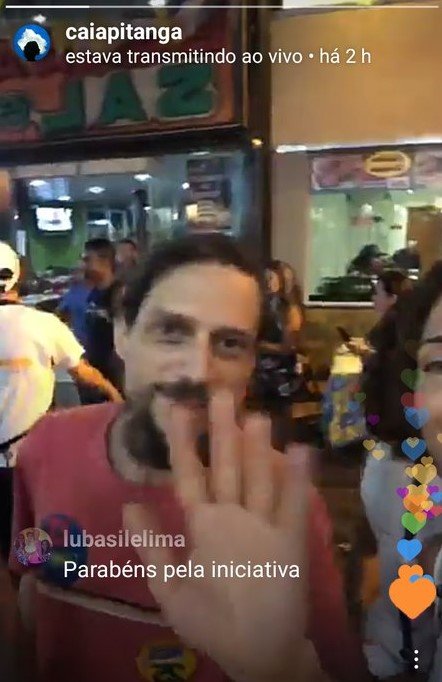 Camila Pitanga em live com Rafael Rocha