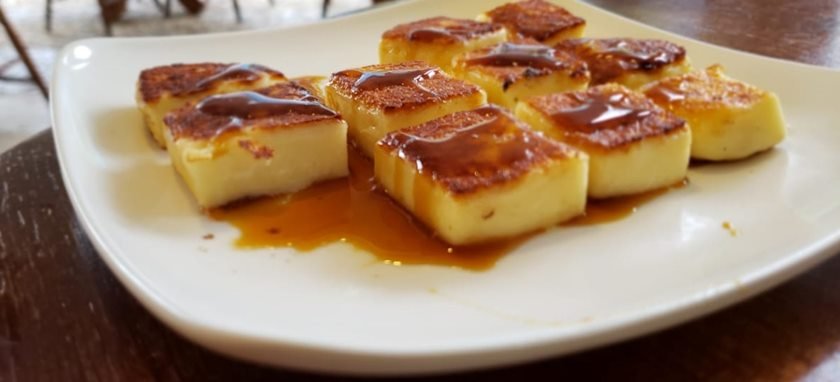 queijo coalho com melaço