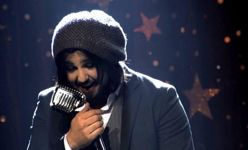 Guilherme de Sá, vocalista da Rosa de Saron, anuncia saída 