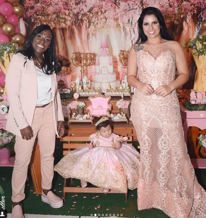 Neném festa filha