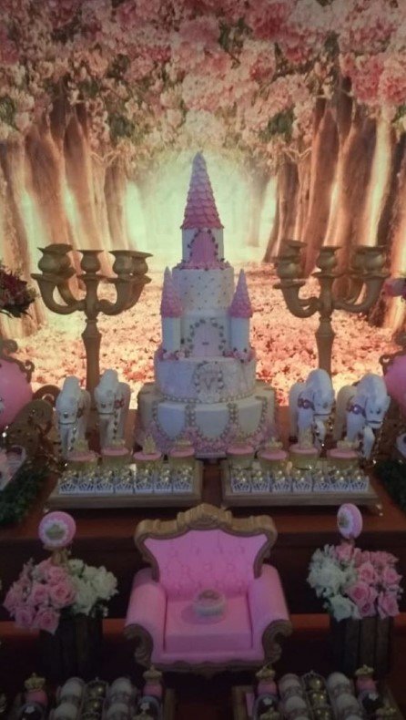 Neném festa filha