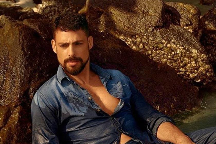 acaua-reymond-50-mais-sexy