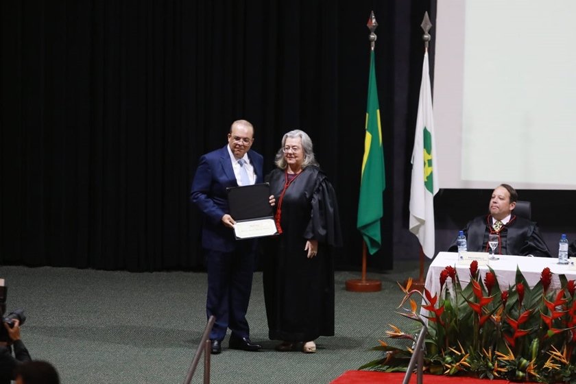 “Temos Uma Dívida De Gratidão Com O Povo”, Diz Ibaneis Em Diplomação ...