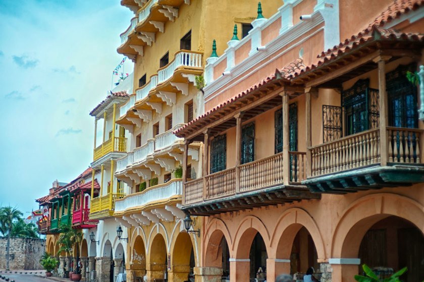 Colonial buildings at Plaza de la Paz.