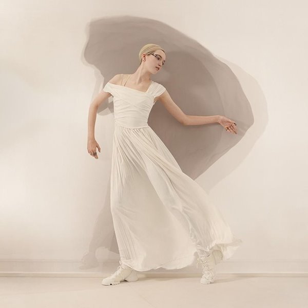 dior_47691031_363115274471819_368911550482972658_n