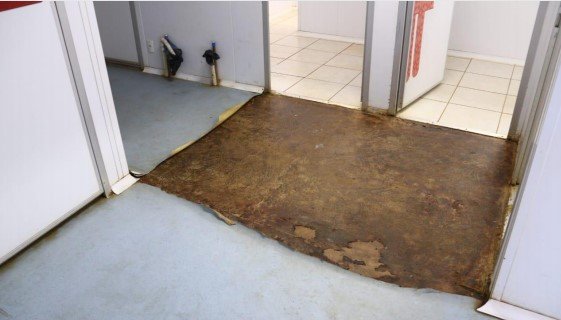 Piso mau estado