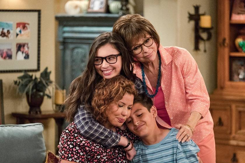 cena-da-segunda-temporada-de-one-day-at-a-time-da-netflix-1516910325673_v2_1920x1280