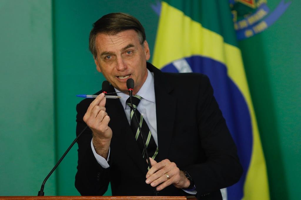 Jair Bolsonaro decreto armas