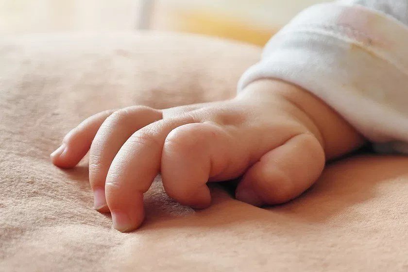 mão de bebê
