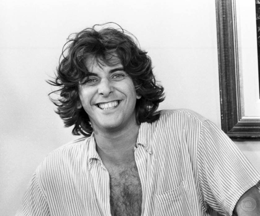 Foto preta e branca de Jorge Fernando na juventude - Metrópoles